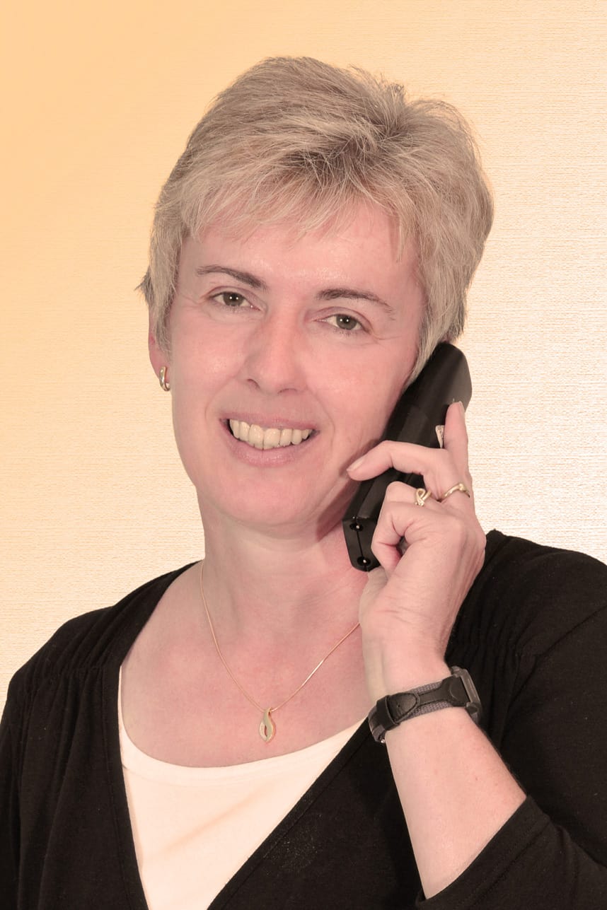 Irene Sattes, Verwaltung