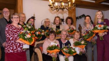 Jahresauftaktfeier 2026: Ehrung langjähriger Mitarbeitender im Haus der Pflege